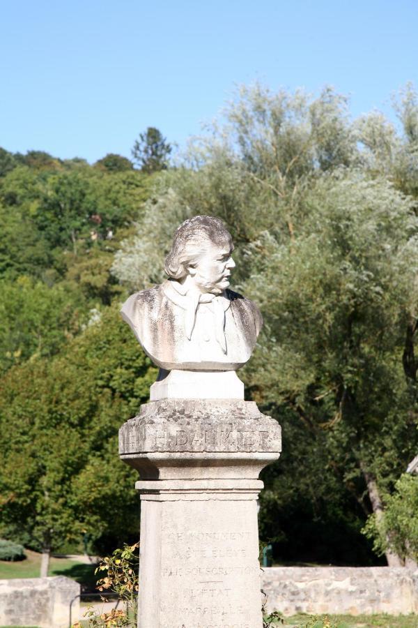 Valmondois Chez Jules Et Leonie Bed & Breakfast エクステリア 写真