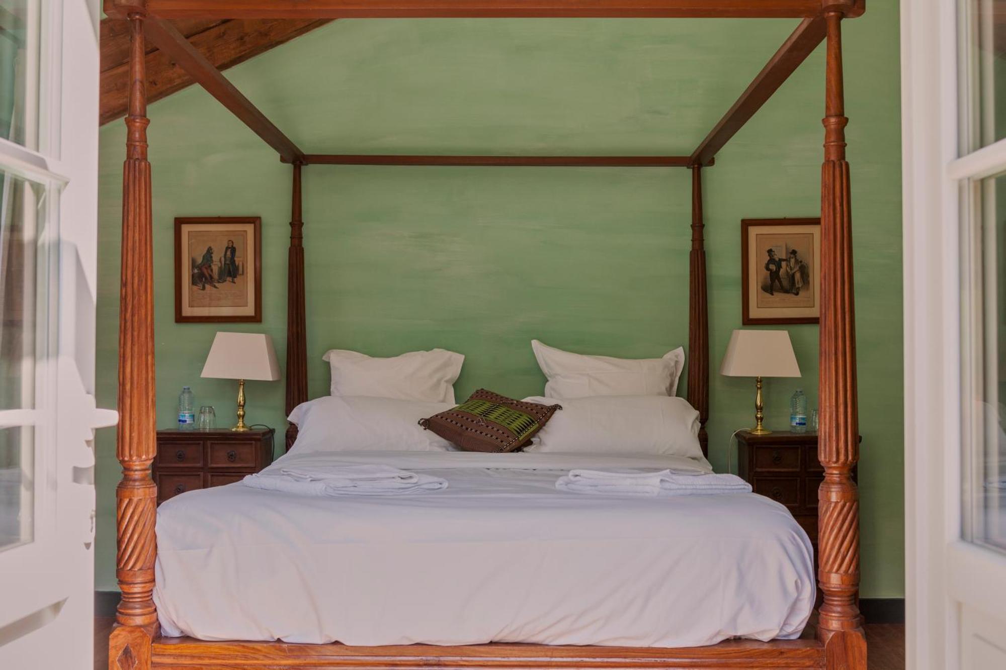 Valmondois Chez Jules Et Leonie Bed & Breakfast エクステリア 写真