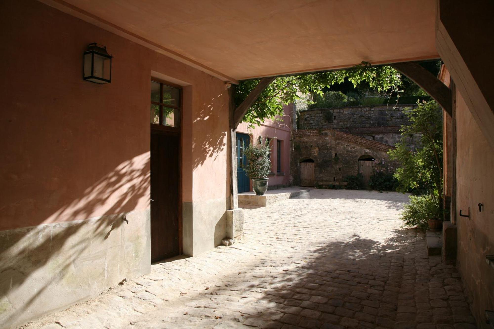 Valmondois Chez Jules Et Leonie Bed & Breakfast エクステリア 写真